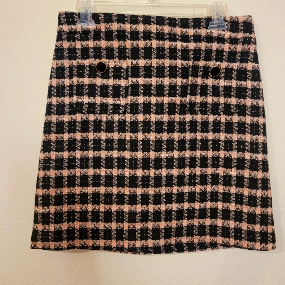 Maison d' Amelia pink, black, white and gold tweed mini skirt Size 6
